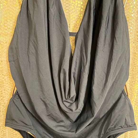 Bar III Black Solid Monokini One Piece Swimsuit Gold Accents Large - Picture 3 of 7